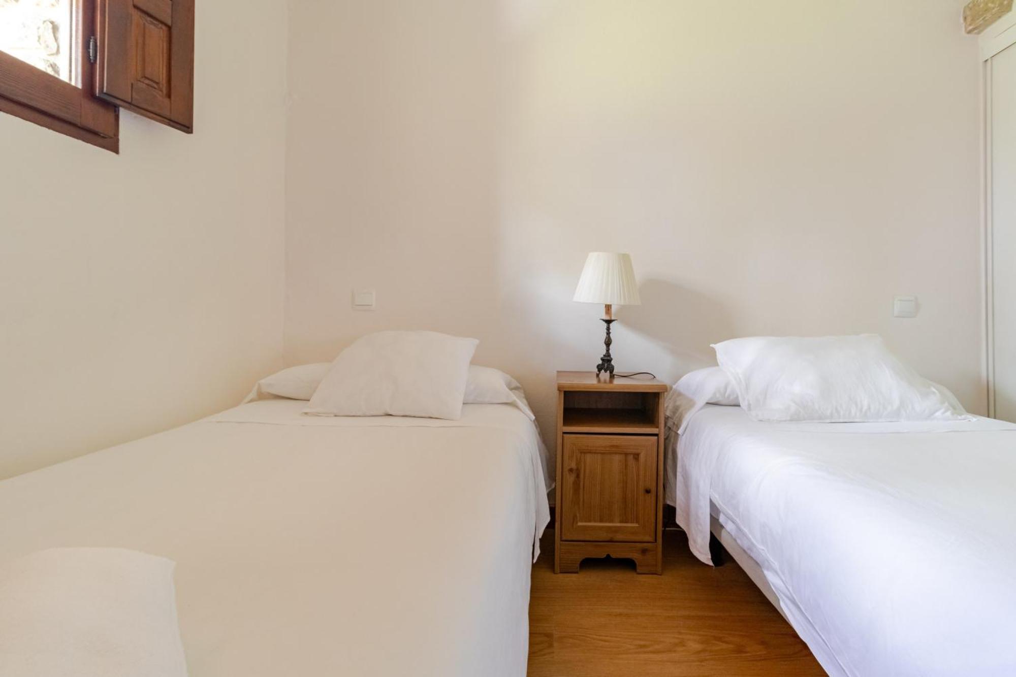 Casa De Al Lado En Villa Barcenaciones